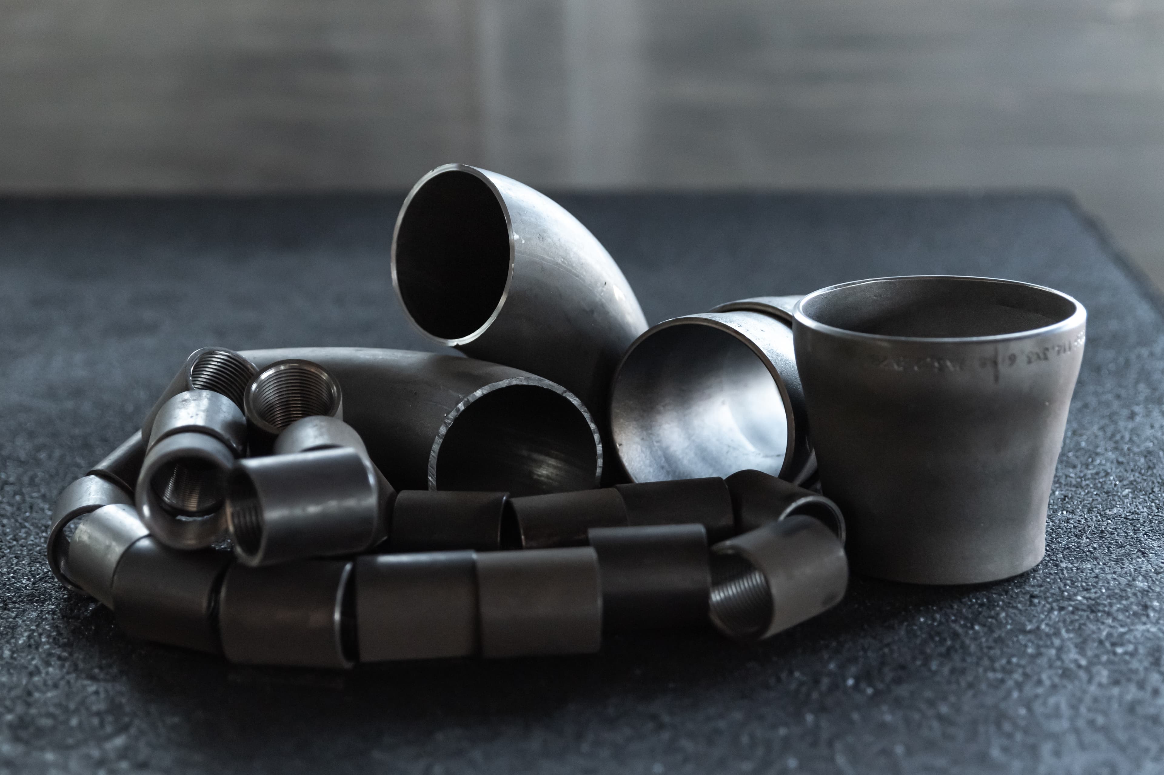 Négyzetes zártszelvény